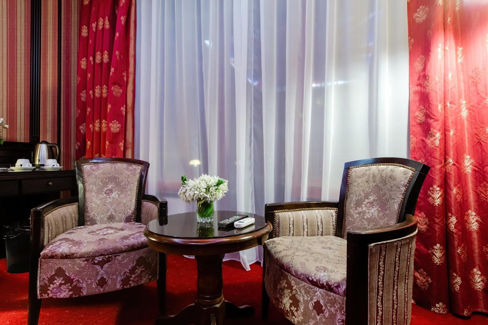 Apartments On Zhilyanskaya Street 59 เคียฟ ภายนอก รูปภาพ